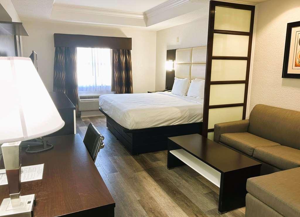 Best Western Plus Jfk Inn & Suites Норт Литъл Рок Стая снимка