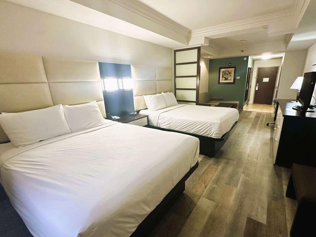 Best Western Plus Jfk Inn & Suites Норт Литъл Рок Стая снимка